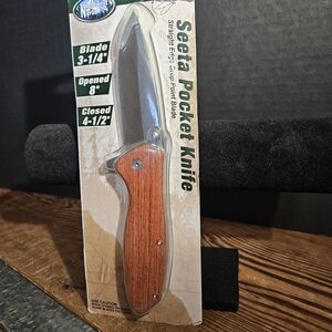 Seeta Pocket Knife with Wood-Tone Handle